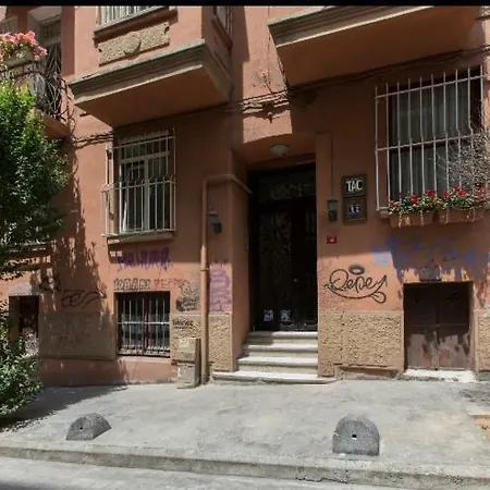 Zentrale Ferienwohnung Mit Meeresblick Nahe Taksim Und Galataturm 公寓 伊斯坦布尔